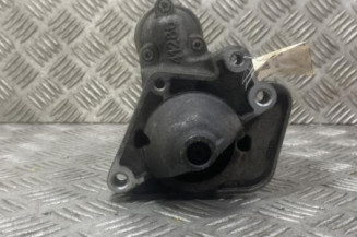 Demarreur RENAULT CLIO 4 Photo n°1