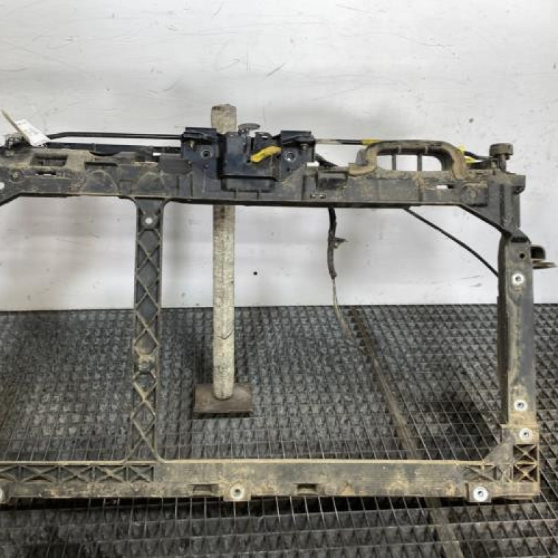 Face avant FORD FIESTA 6 Photo n°1