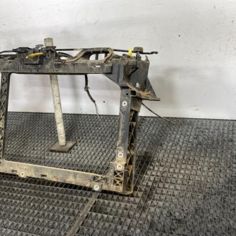 Face avant FORD FIESTA 6 Photo n°3