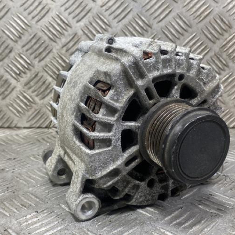 Alternateur FORD FOCUS 3 Photo n°1