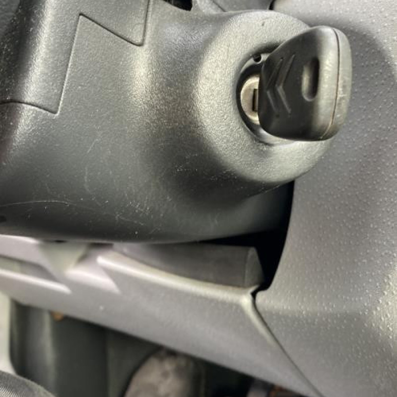 Alternateur CITROEN C3 1 Photo n°7