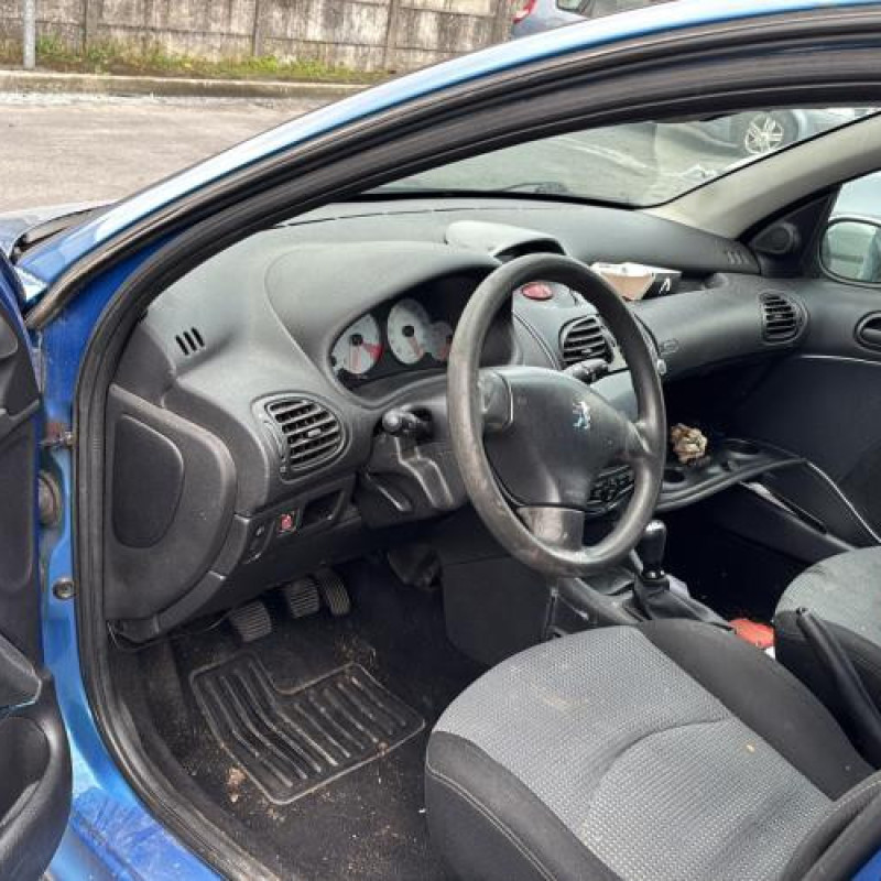 Face avant PEUGEOT 206 Photo n°14