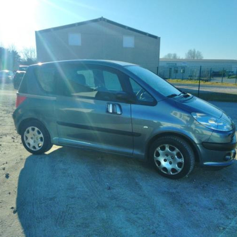 Alternateur PEUGEOT 1007 Photo n°6