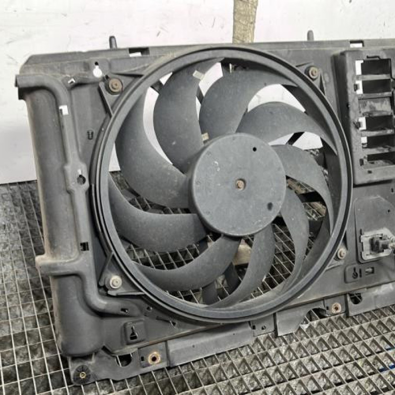 Face avant PEUGEOT PARTNER 1 Photo n°2