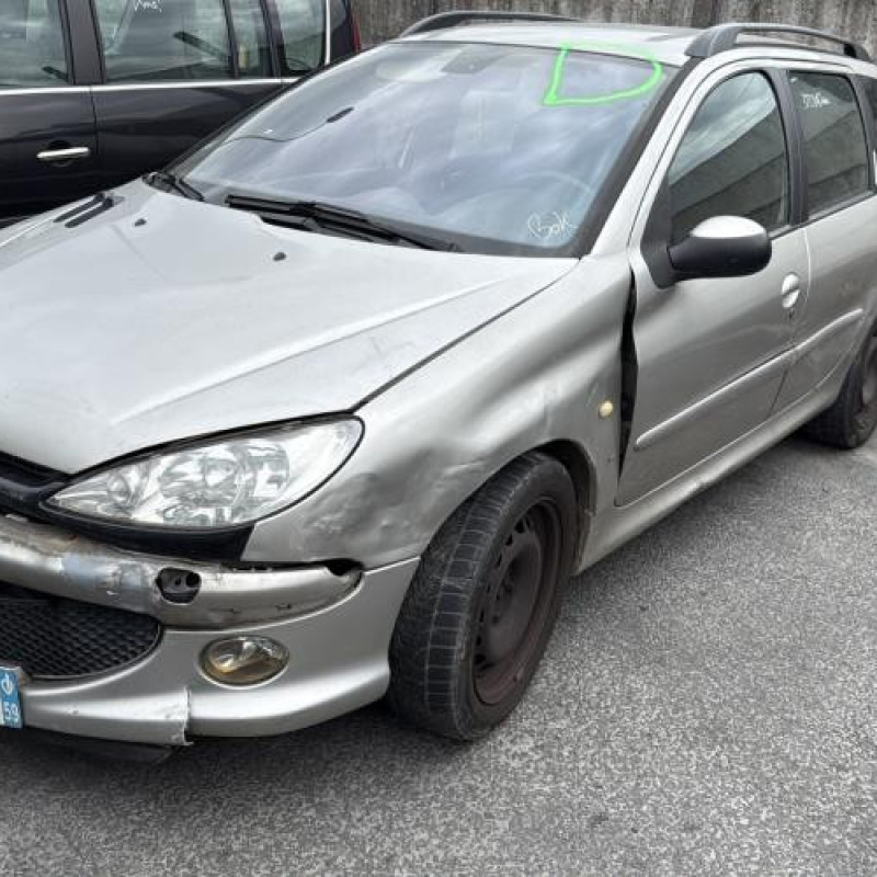 Face avant PEUGEOT 206 Photo n°6