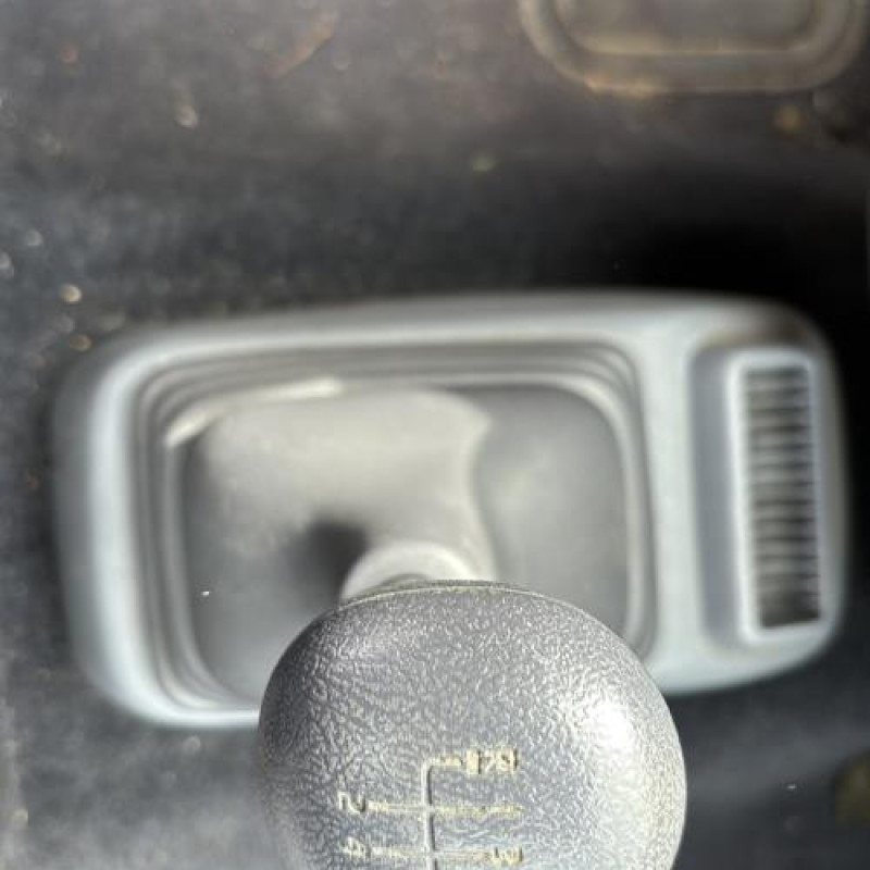 Face avant RENAULT TWINGO 1 Photo n°12