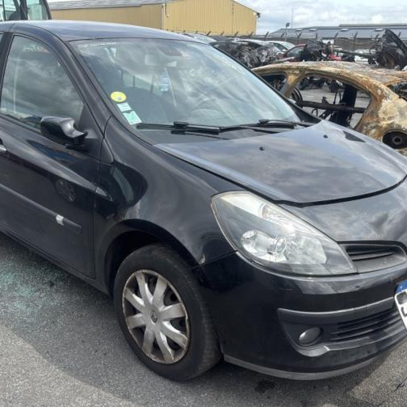 Face avant RENAULT CLIO 3 Photo n°7