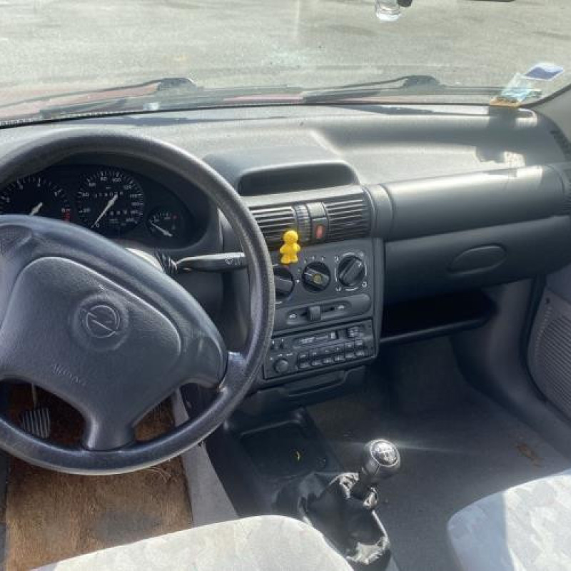 Alternateur OPEL CORSA B Photo n°19