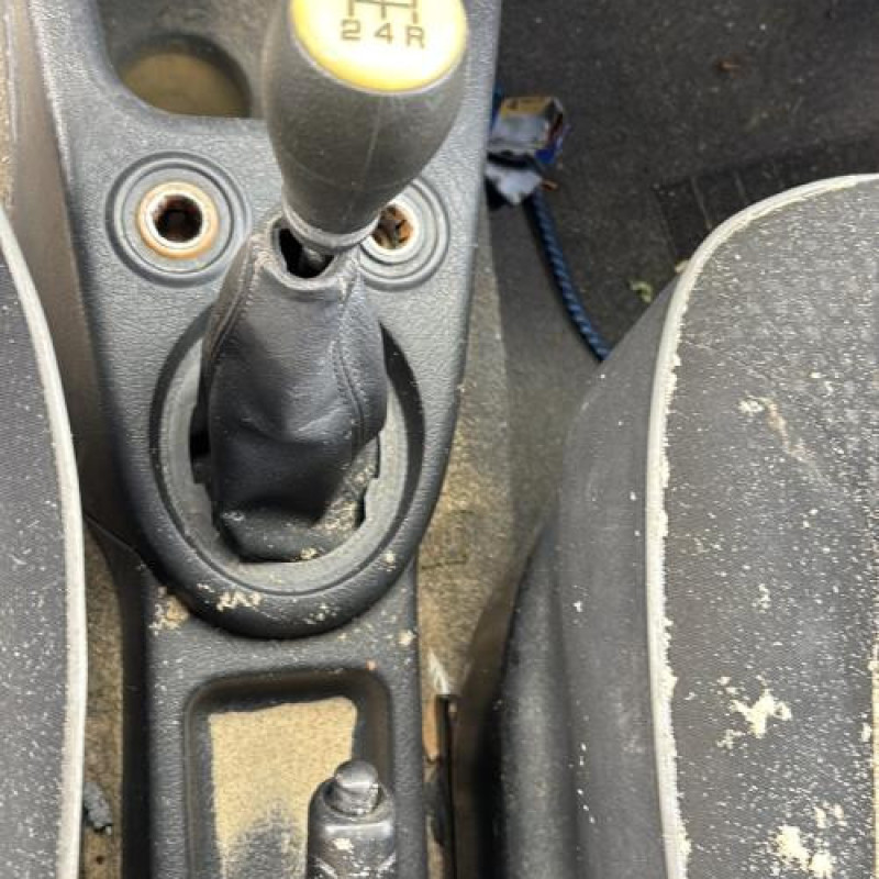 Face avant PEUGEOT PARTNER 1 Photo n°19