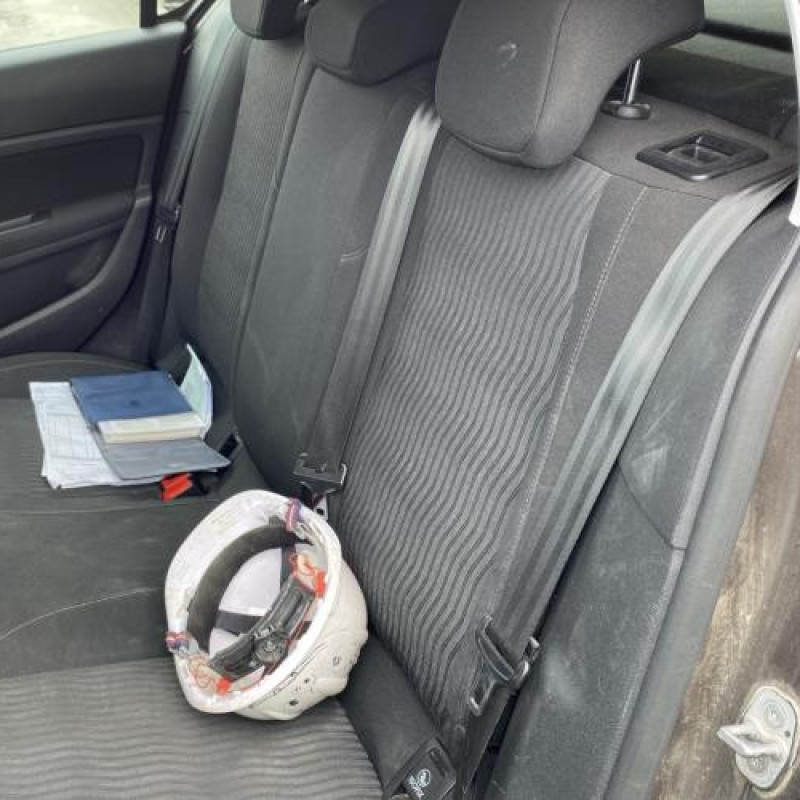 Ecran GPS PEUGEOT 308 2 Photo n°17