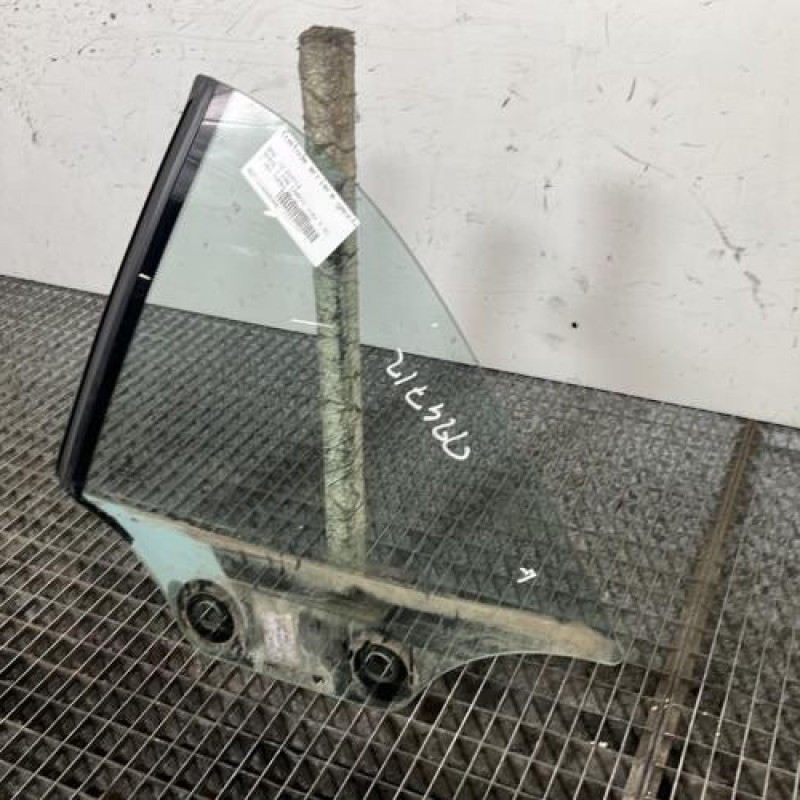 Custode arriere gauche BMW SERIE 1 E88 Photo n°3