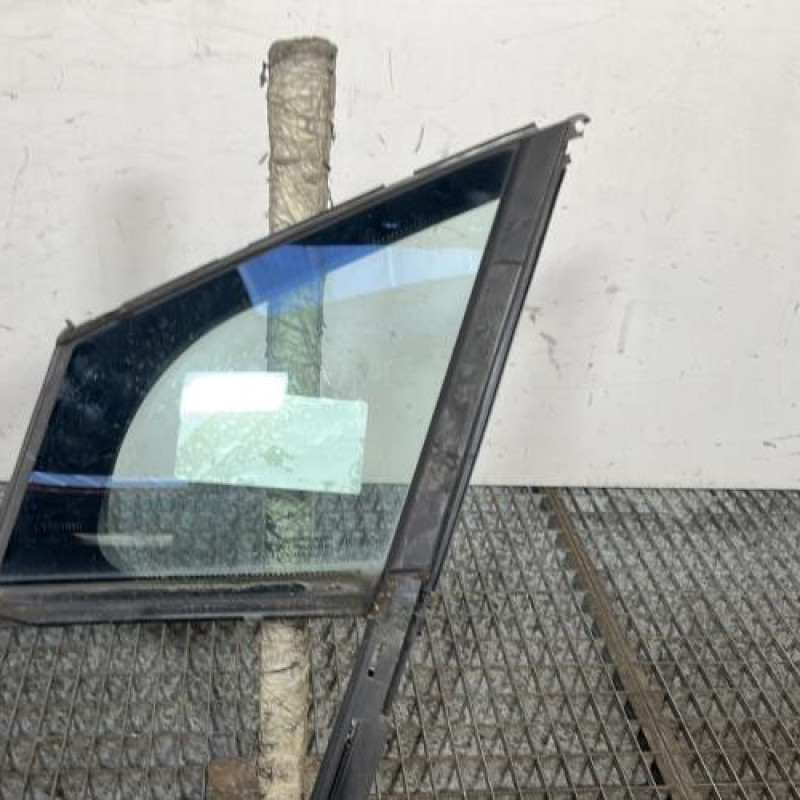 Custode avant gauche (porte) PEUGEOT 3008 1 Photo n°1