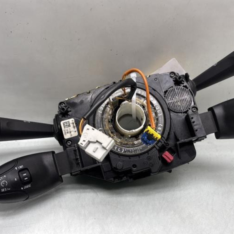 Com (Bloc Contacteur Tournant+Commodo Essuie Glace+Commodo Phare) PEUGEOT 208 1 Photo n°1