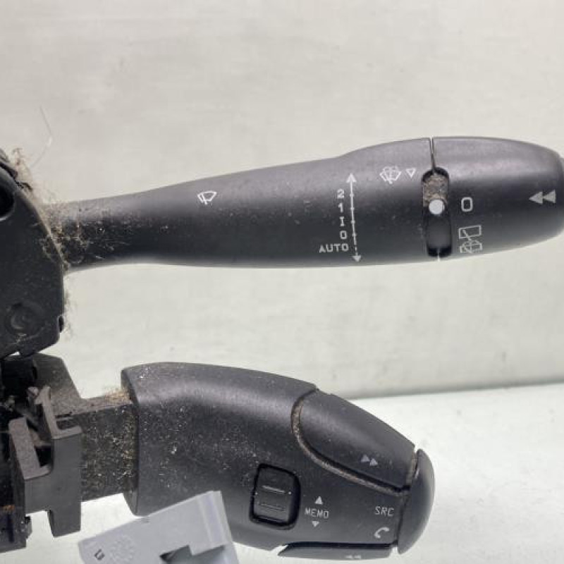 Com (Bloc Contacteur Tournant+Commodo Essuie Glace+Commodo Phare) PEUGEOT 308 1 Photo n°4