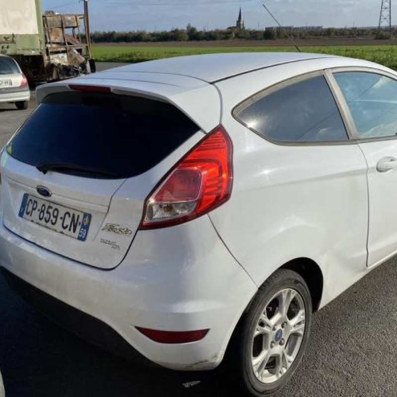 Aile avant gauche FORD FIESTA 6 Photo n°7