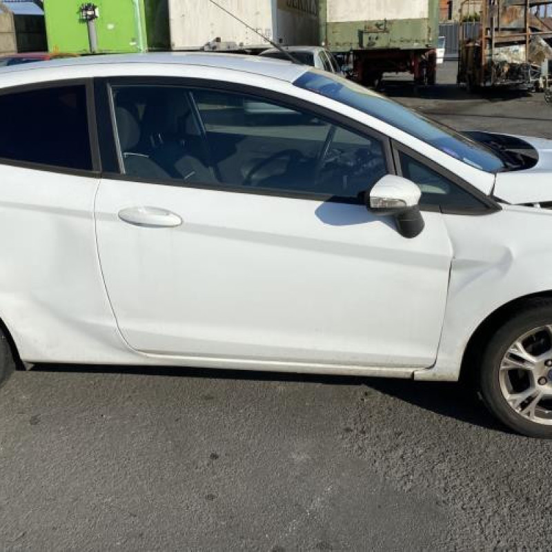 Aile avant gauche FORD FIESTA 6 Photo n°11