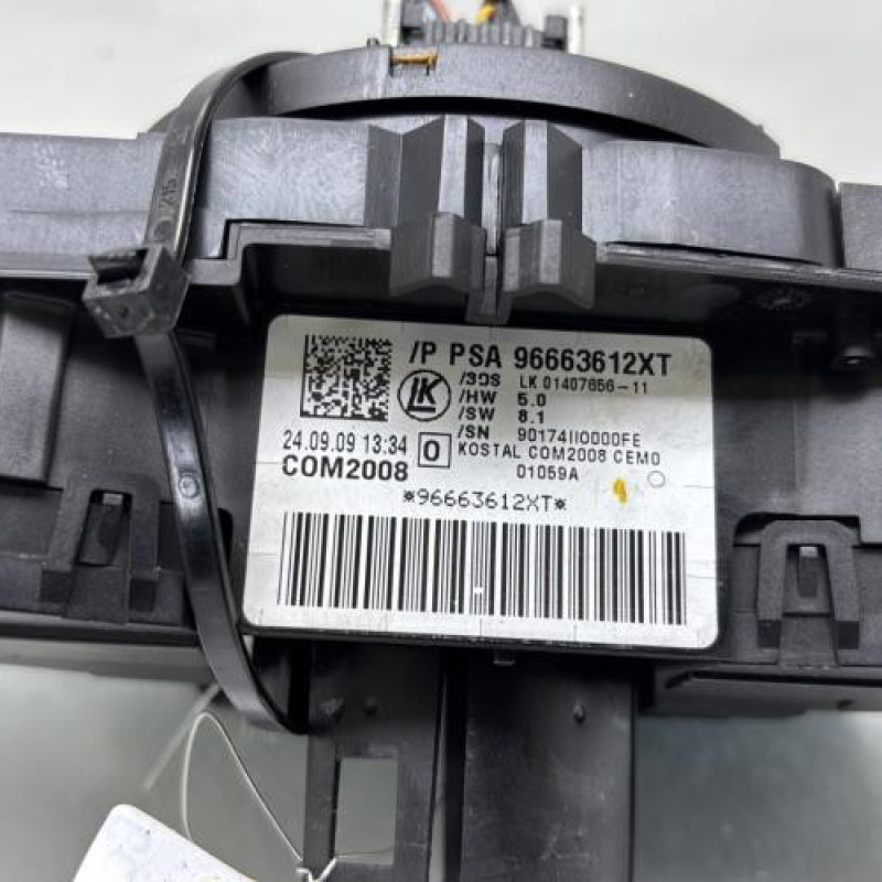 Com (Bloc Contacteur Tournant+Commodo Essuie Glace+Commodo Phare) PEUGEOT 5008 1 Photo n°8