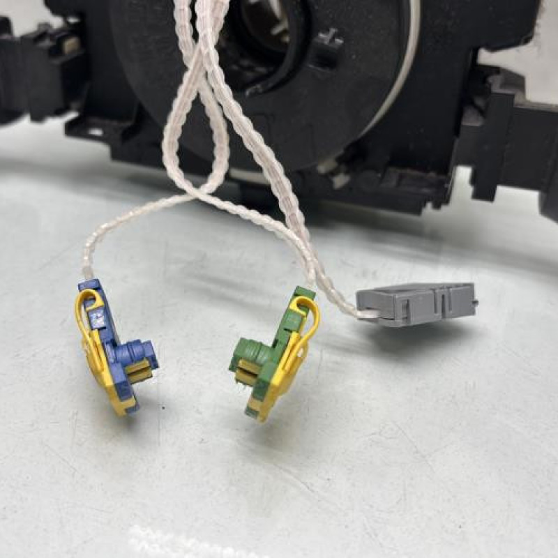 Com (Bloc Contacteur Tournant+Commodo Essuie Glace+Commodo Phare) PEUGEOT 607 Photo n°4