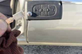 Com (Bloc Contacteur Tournant+Commodo Essuie Glace+Commodo Phare) PEUGEOT 607