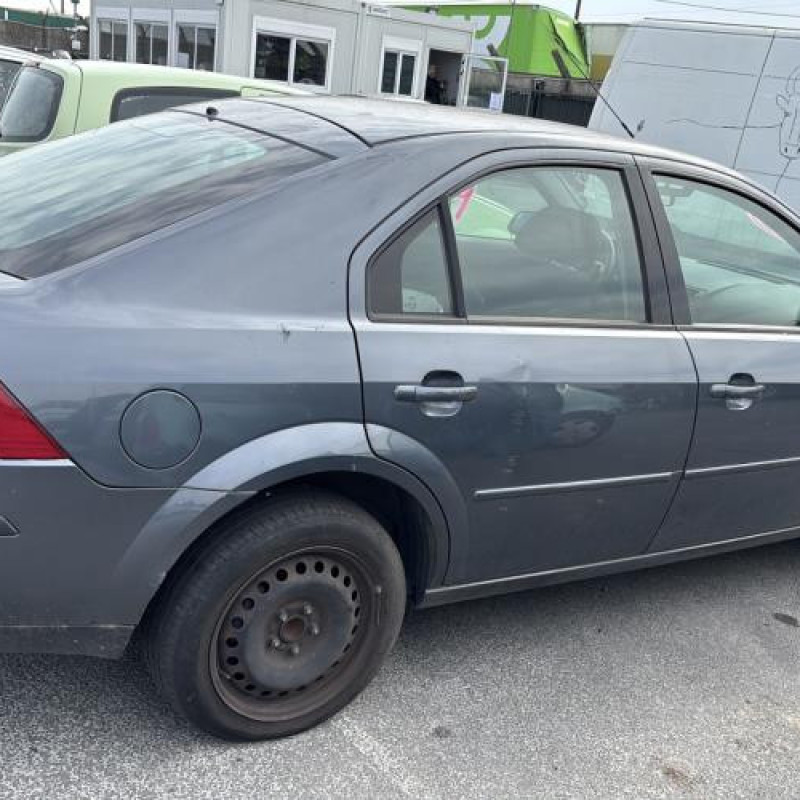 Aile avant droit FORD MONDEO 2 Photo n°11