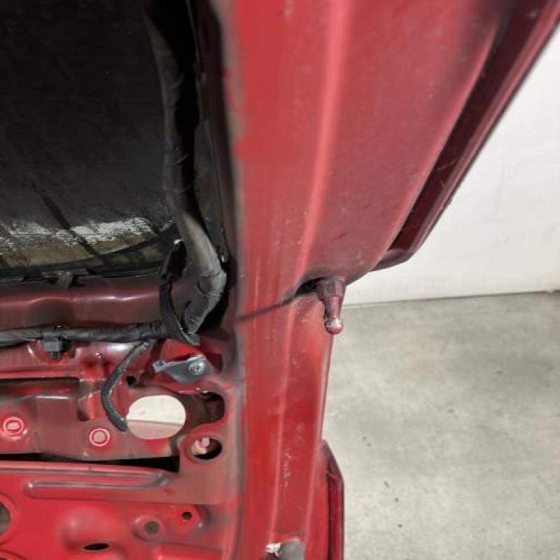 Malle/Hayon arriere HYUNDAI KONA Photo n°8