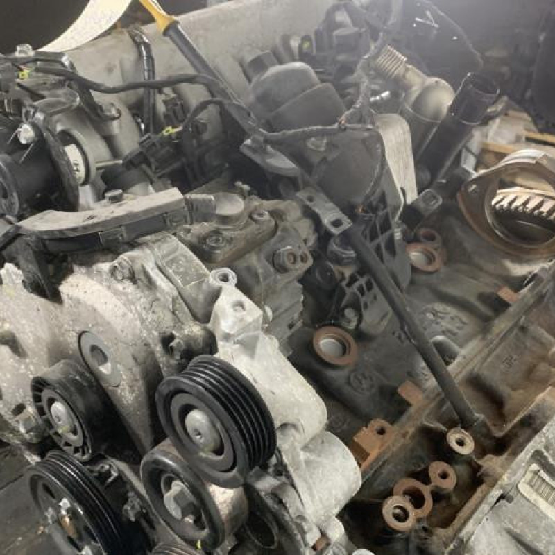 Moteur KIA VENGA Photo n°4