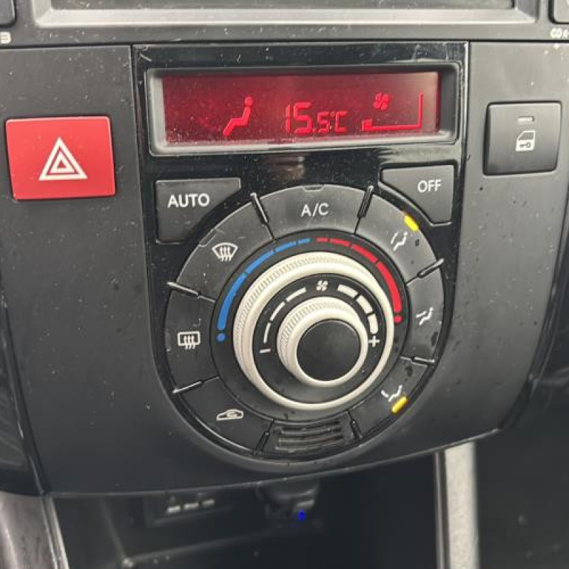 Moteur KIA VENGA Photo n°20