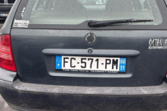Aile avant gauche SKODA OCTAVIA 1