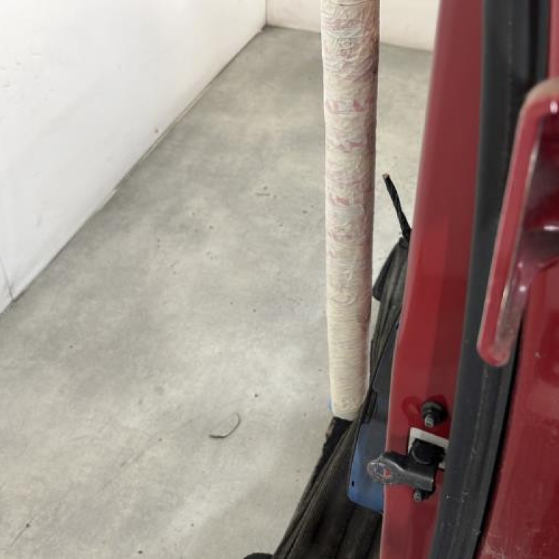 Porte arriere gauche HYUNDAI KONA Photo n°2