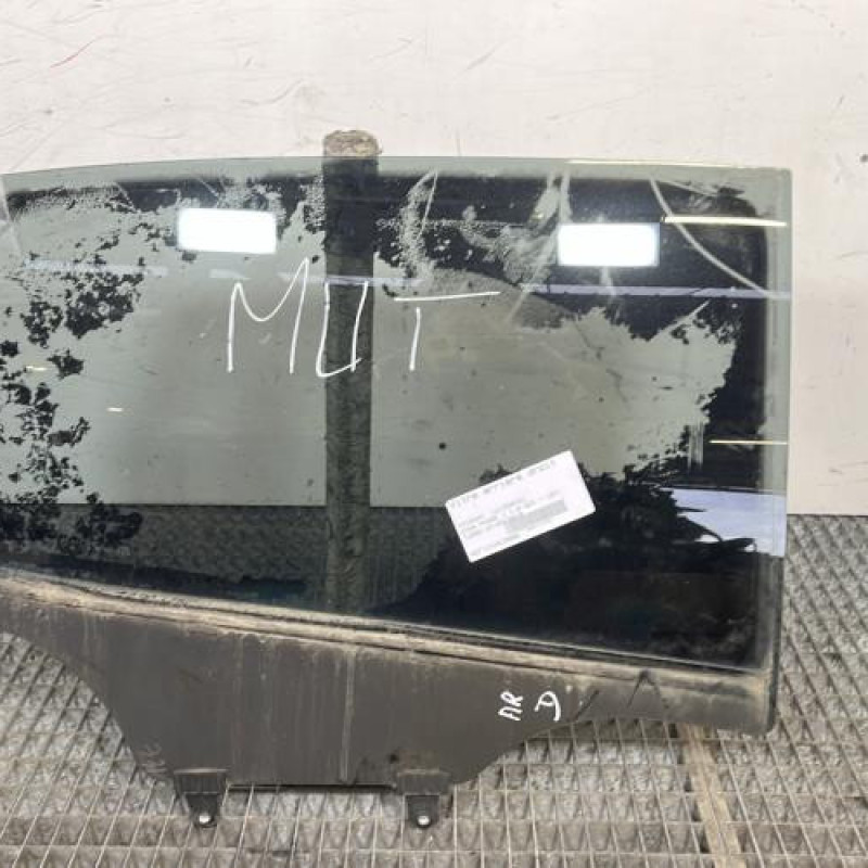 Vitre arriere droit HYUNDAI KONA Photo n°1