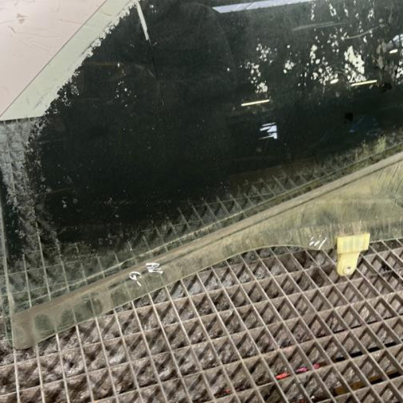 Vitre avant gauche HYUNDAI KONA Photo n°2