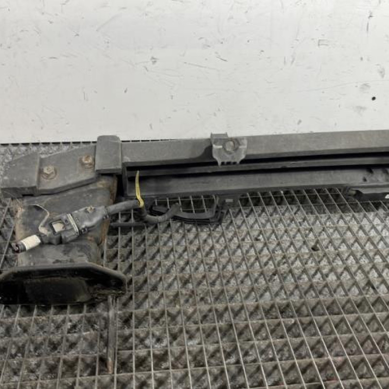 Renfort pare choc arriere (traverse) HYUNDAI KONA Photo n°4