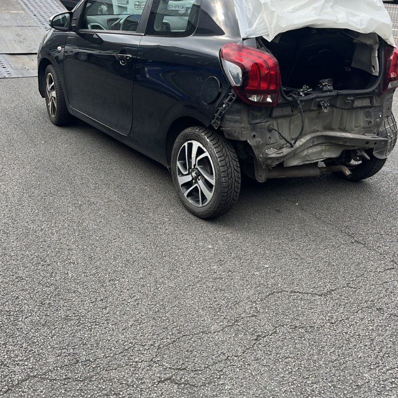 PEUGEOT 108 1.2 VTI - 12V Photo n°4