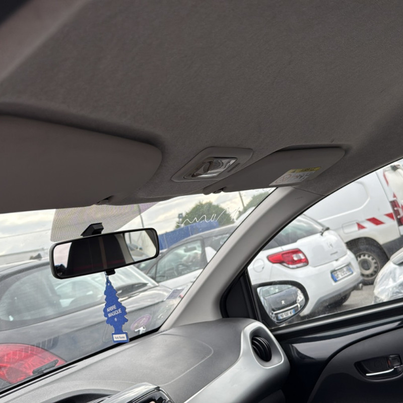 PEUGEOT 108 1.2 VTI - 12V Photo n°25