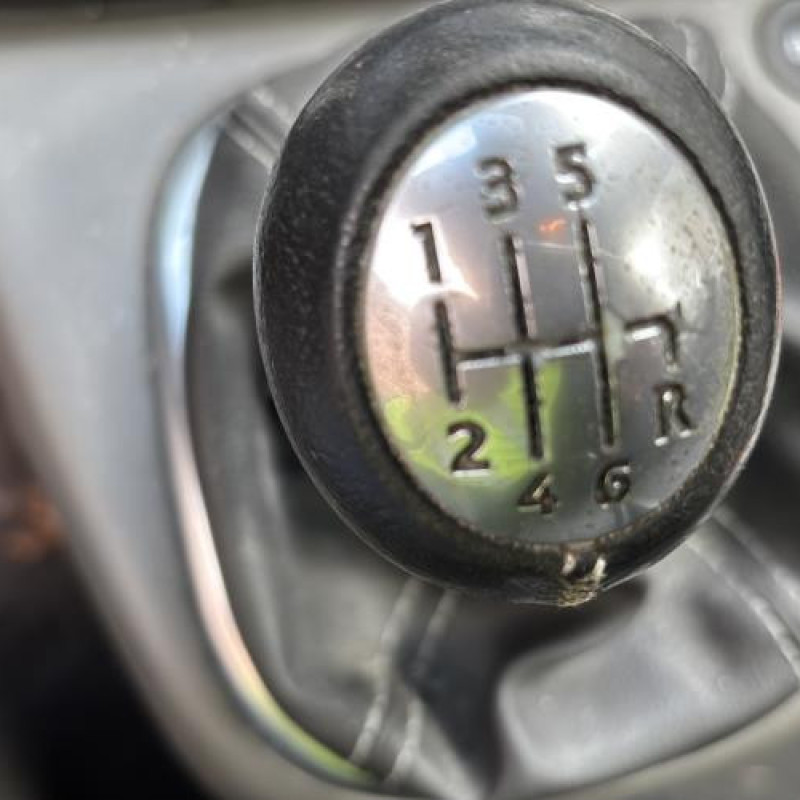 Bras essuie glace arriere RENAULT GRAND SCENIC 2 Photo n°7