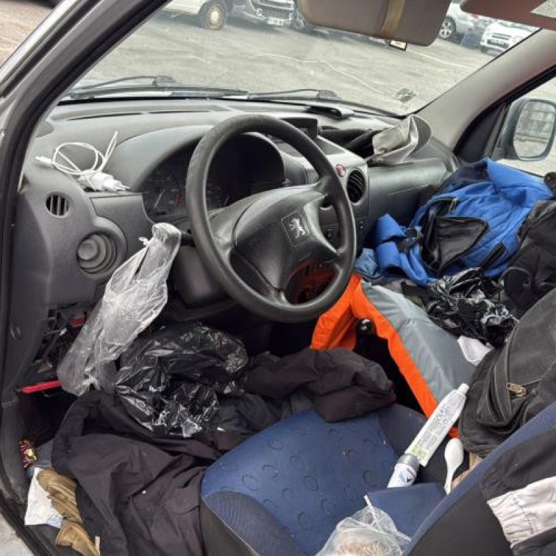 Boitier air bag PEUGEOT PARTNER 1 Photo n°9