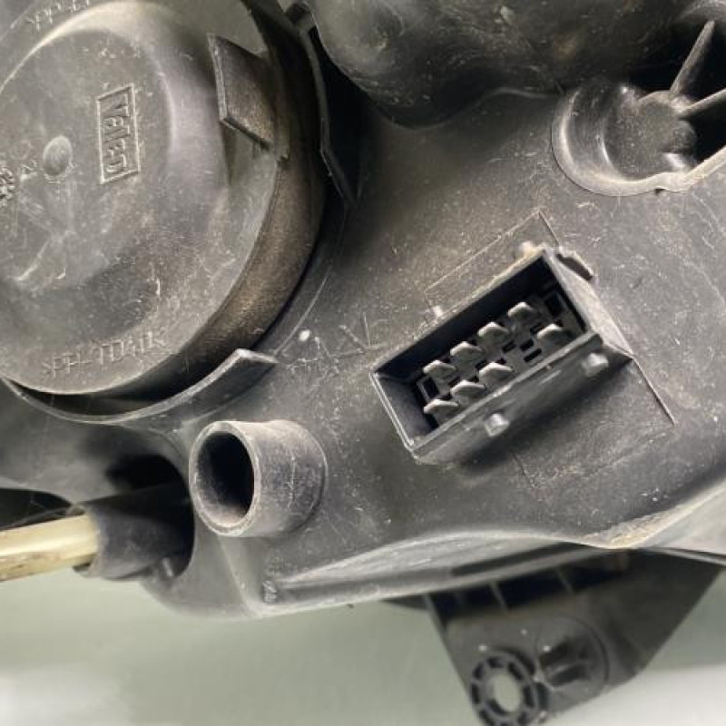 Optique avant principal gauche (feux)(phare) PEUGEOT 1007 Photo n°3