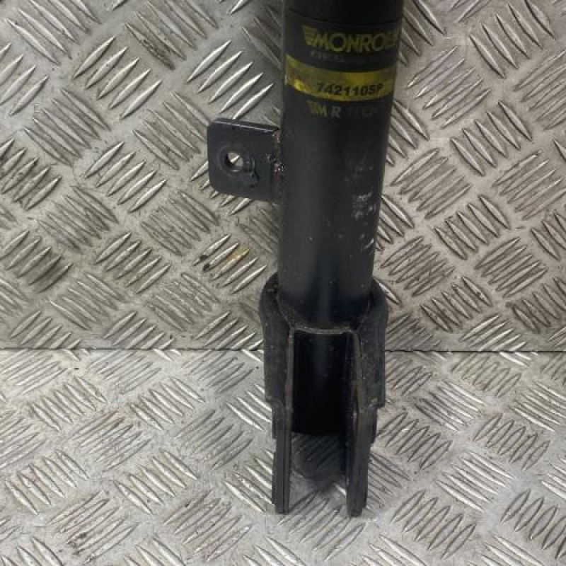 Amortisseur avant droit PEUGEOT 5008 1 Photo n°3