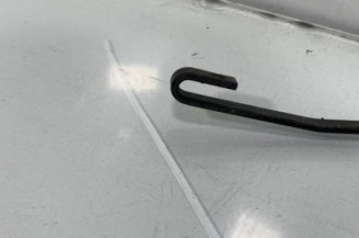 Bras essuie glace arriere PEUGEOT 205