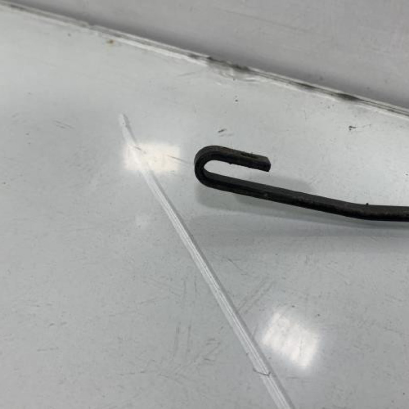 Bras essuie glace arriere PEUGEOT 205 Photo n°3