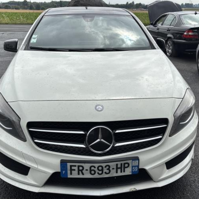 Moteur MERCEDES CLASSE A 176 Photo n°18