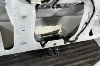 Malle/Hayon arriere OPEL MOKKA 1