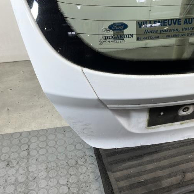 Malle/Hayon arriere FORD FIESTA 6 Photo n°5