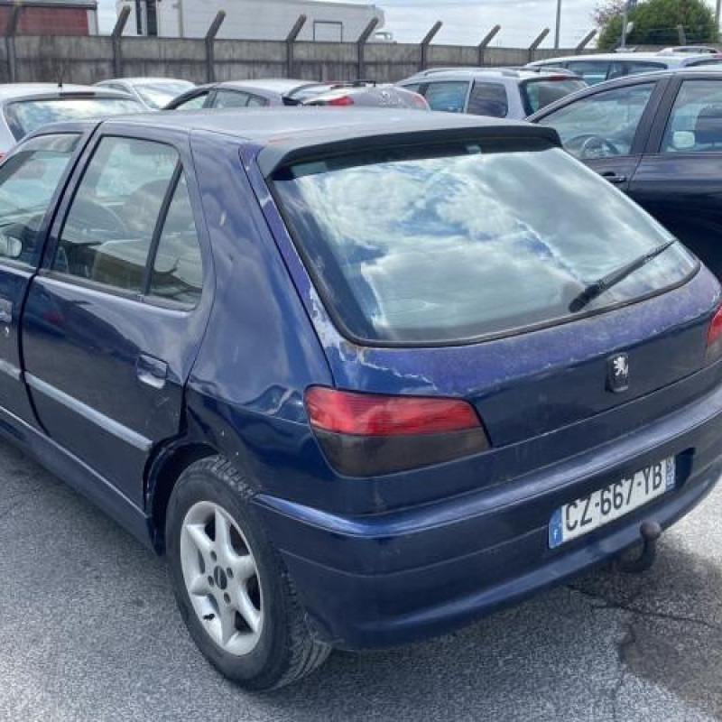 Moteur essuie glace arriere PEUGEOT 306 Photo n°19