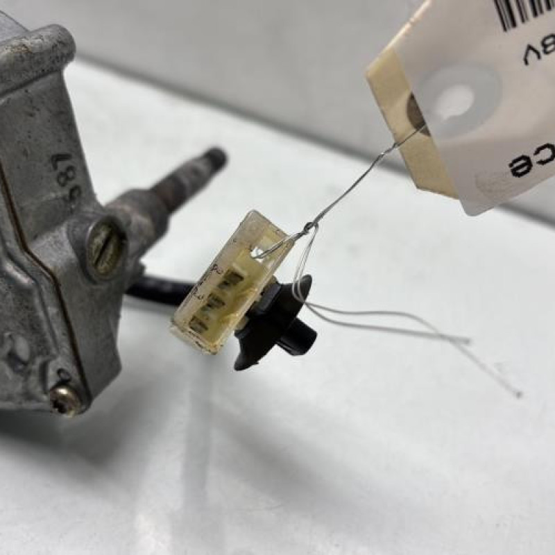 Moteur essuie glace arriere RENAULT TWINGO 1 Photo n°3