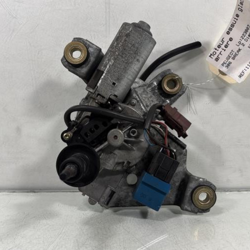 Moteur essuie glace arriere PEUGEOT 306 Photo n°1