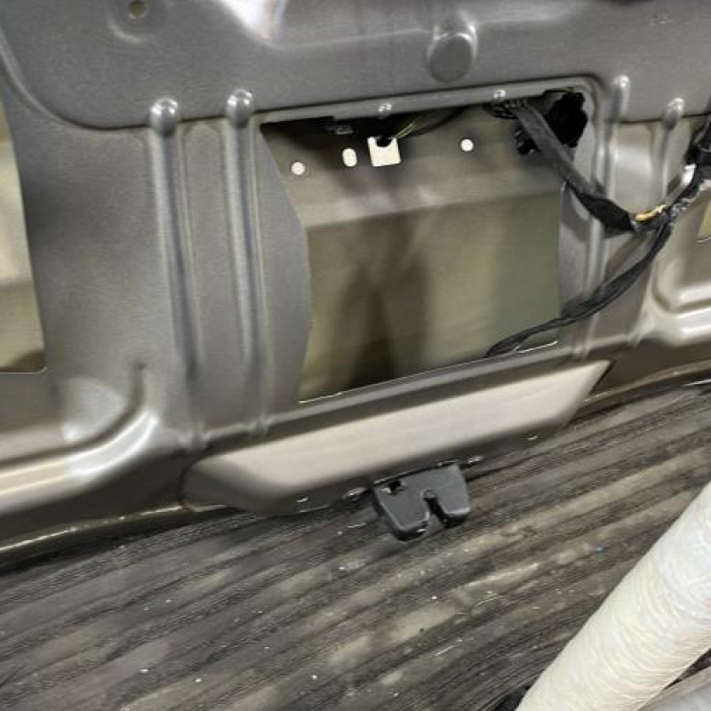 Malle/Hayon arriere CITROEN C4 GRAND PICASSO 1 Photo n°10