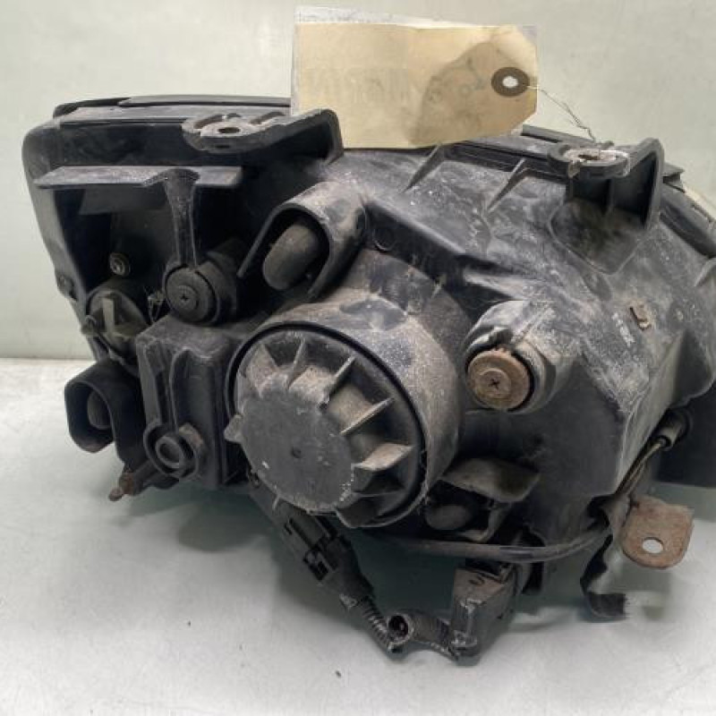 Optique avant principal gauche (feux)(phare) KIA CARENS 2 Photo n°2