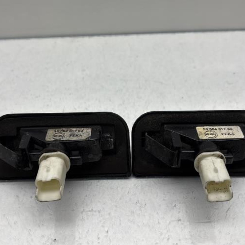 Eclairage de plaque CITROEN JUMPY 2 Photo n°2