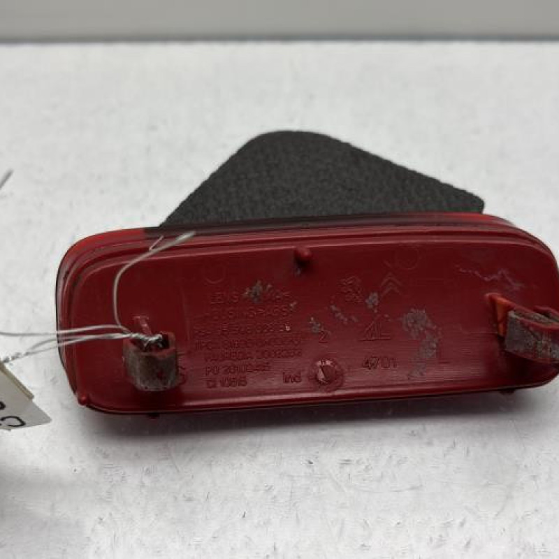 Catadioptre arriere gauche CITROEN JUMPY 2 Photo n°2